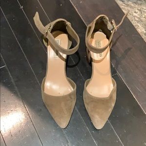 Steve Madden Green Faux Suede Shoe